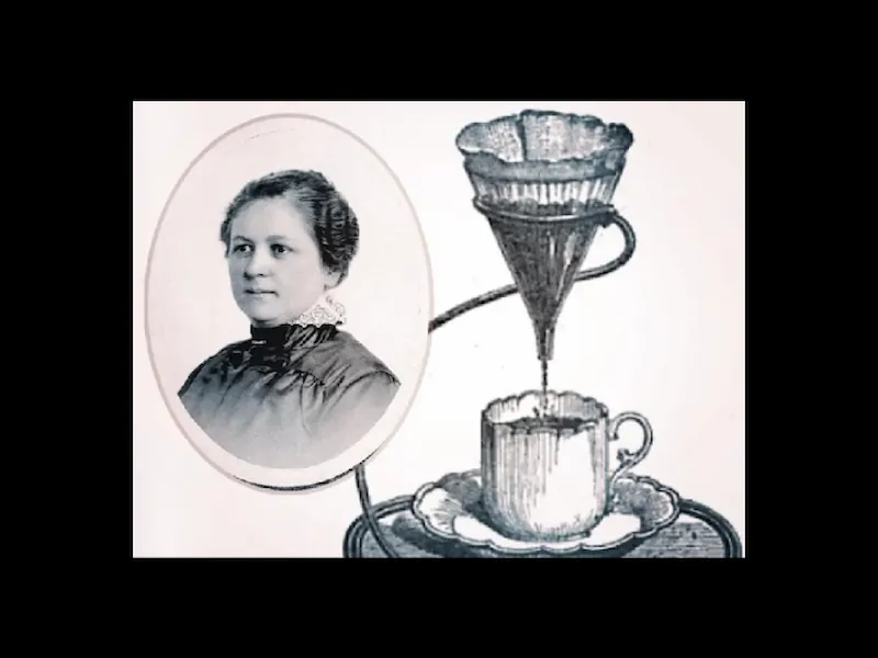 Melitta: 1930-е годы. — Появилась знаменитая форма фильтра в виде конуса (в форме воронки), а